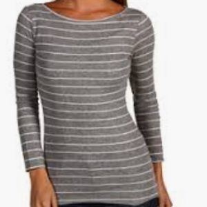 BCBG MAXAZRIA “Yvette” Scoop neck 3/4 sleeve top